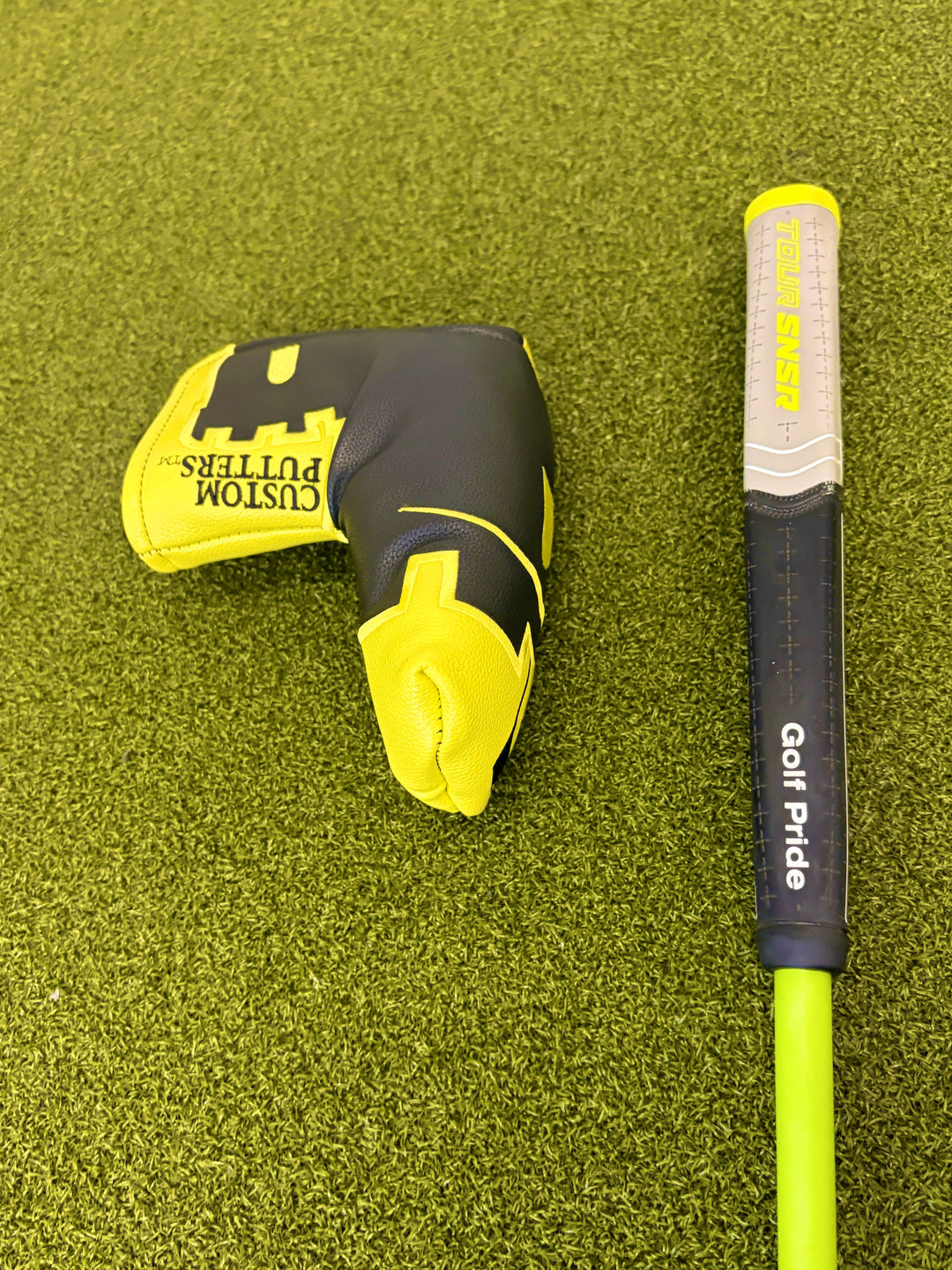 TaylorMade Ghost Tour TM-880